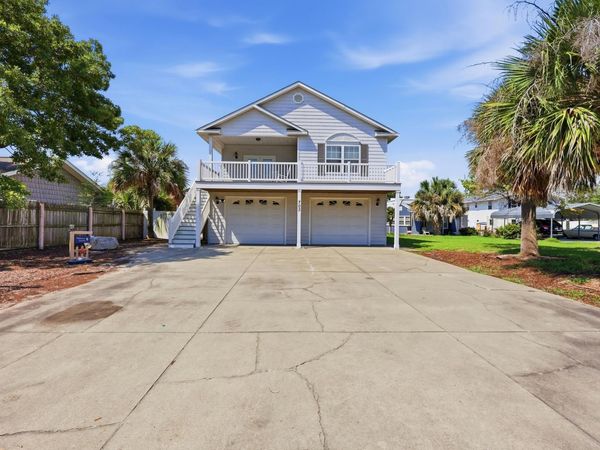 703 27th Ave. S , North Myrtle Beach, SC 29582