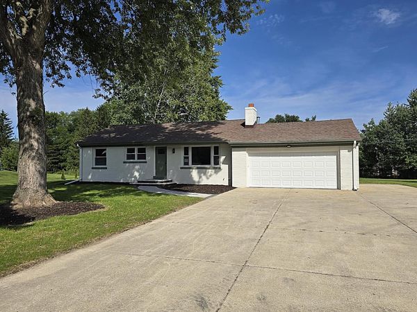 4220 N 162nd STREET, Brookfield, WI 53005