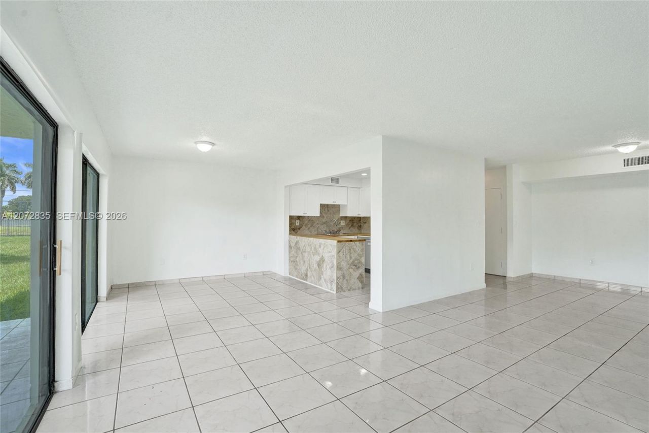 5700 SW 127th Ave , Unit 1118, Miami, FL 33183 Photo
