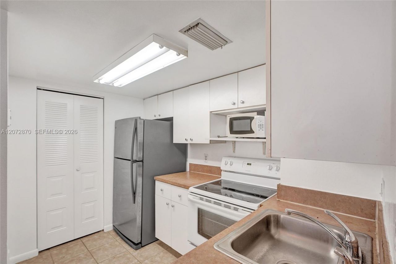 770 Claughton Island Dr , Unit 709, Miami, FL 33131 Photo