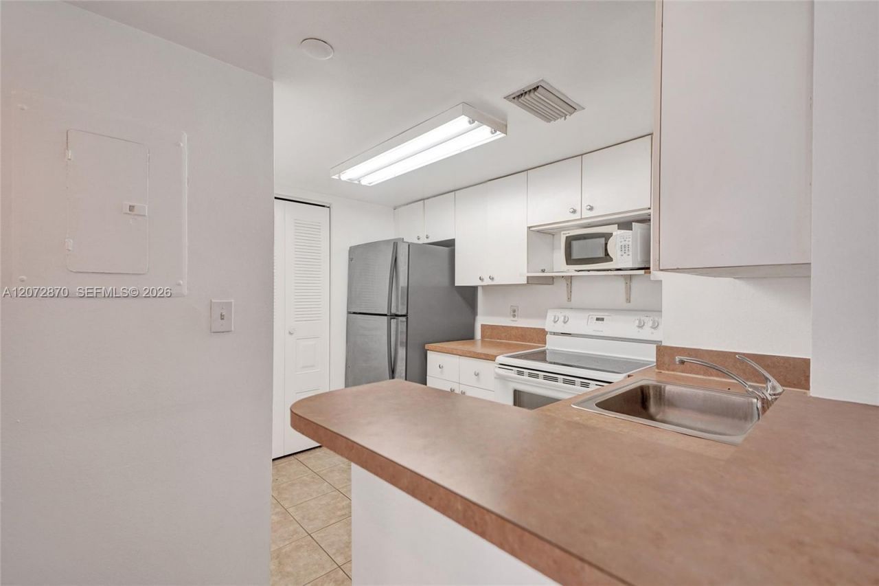 770 Claughton Island Dr , Unit 709, Miami, FL 33131 Photo