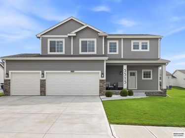 5515 N 182nd Street, Elkhorn, NE 68022