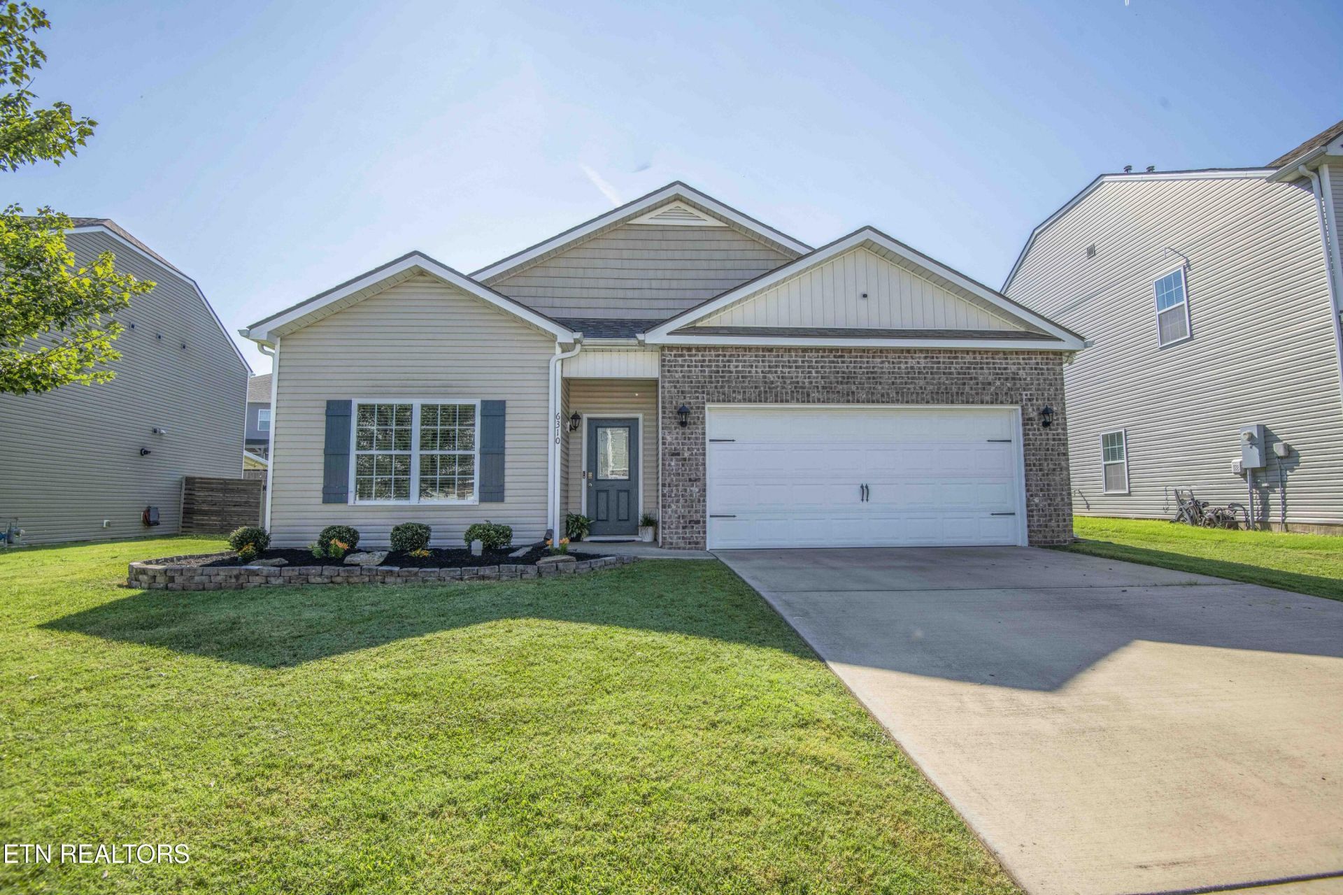6310 Aldingham St, Knoxville, TN 37912 Main Photo