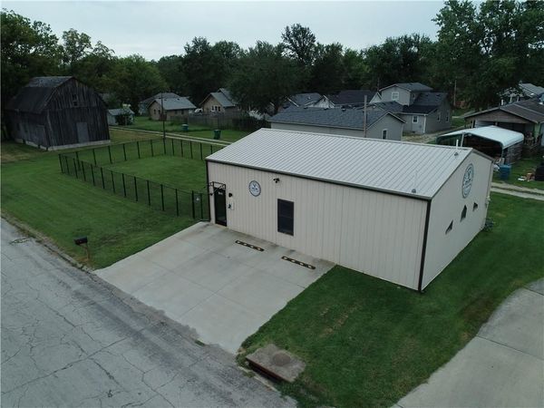 511 Carr Avenue, Osawatomie, KS 66064