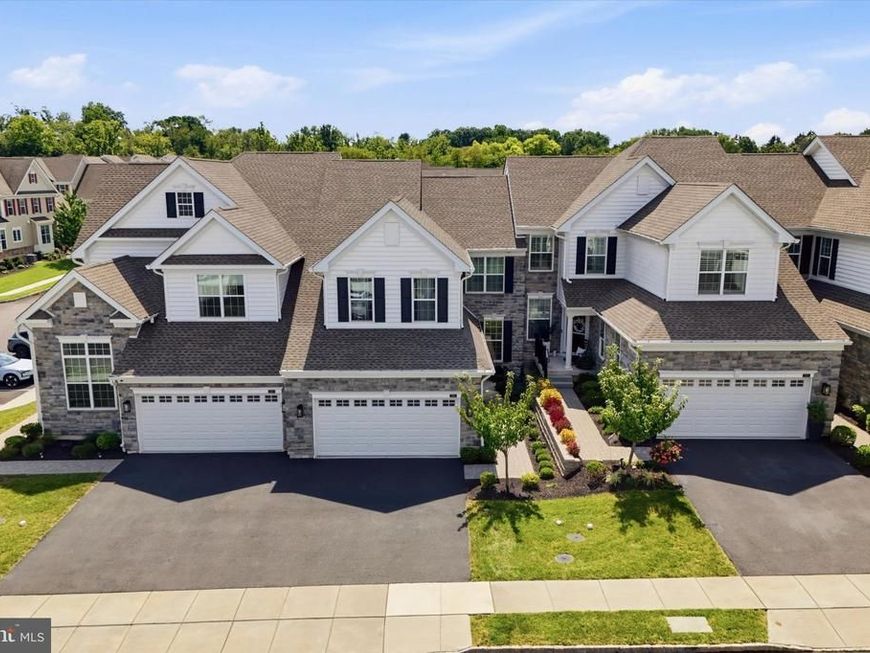 283 Hopewell Drive, Collegeville, PA 19426 Main Photo