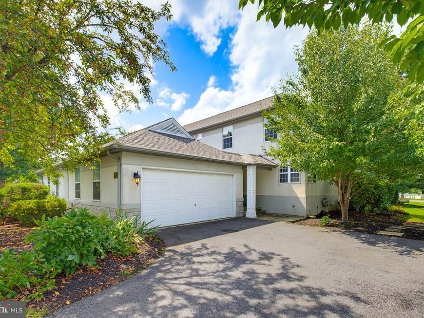 3 Laurelgate Place , Millersville, PA 17551 Main Photo