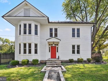 7021 LEEDS MANOR ROAD, MARSHALL, VA 20115