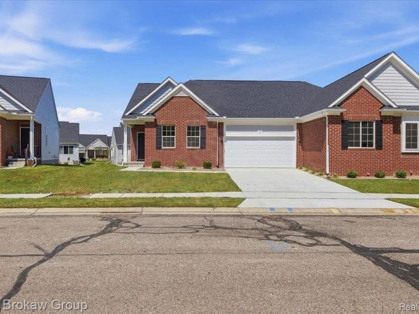 1433 Lincoln Street , Unit 40, Lapeer, Mi 48446