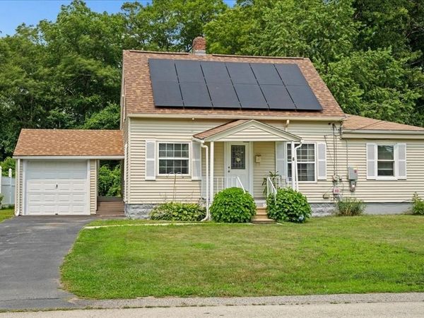 6 Oakwood Ave, Auburn, MA 01501