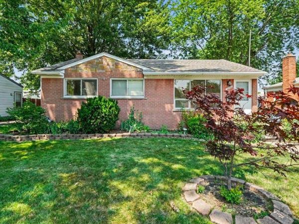 32741 Grandview Avenue, Westland, MI 48186