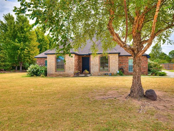 4608 Shoreside Drive, Tuttle, OK 73089