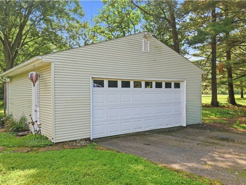 11596 Homestead Avenue NE, Alliance, OH 44601 Photo 11