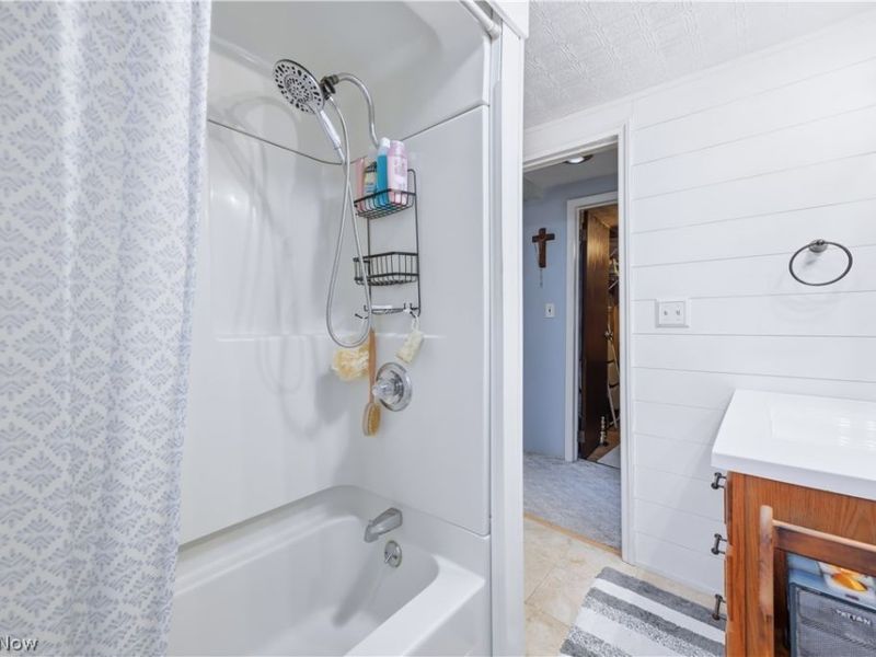 11596 Homestead Avenue NE, Alliance, OH 44601 Photo 32