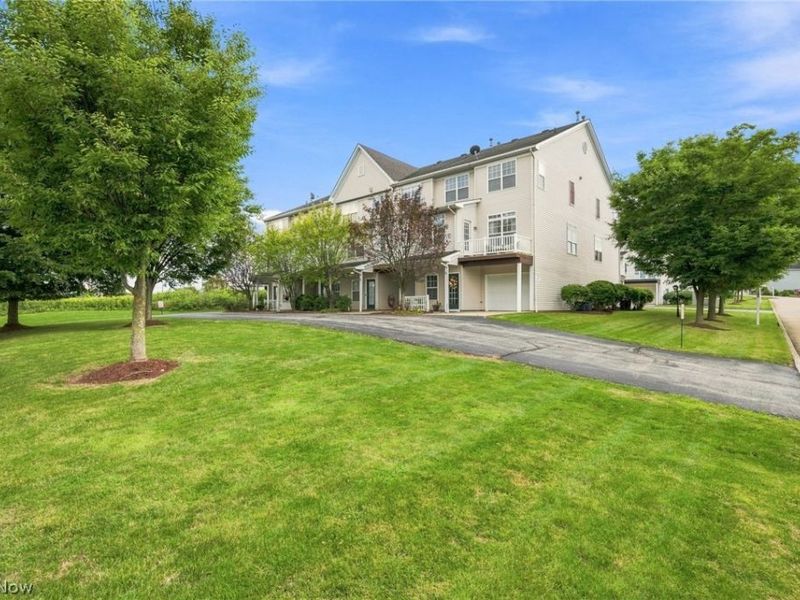 1214 E Chapman Lane, Unit 5, Medina, OH 44256 Photo 8