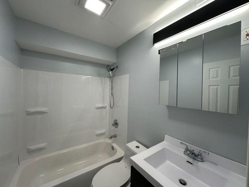 4735 Frost Avenue, Columbus, OH 43228 Photo 15