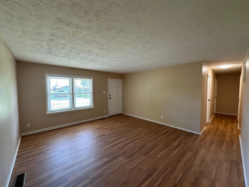 4735 Frost Avenue, Columbus, OH 43228 Photo 19