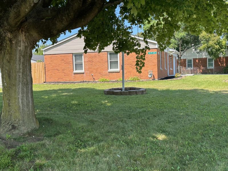 4735 Frost Avenue, Columbus, OH 43228 Photo 3