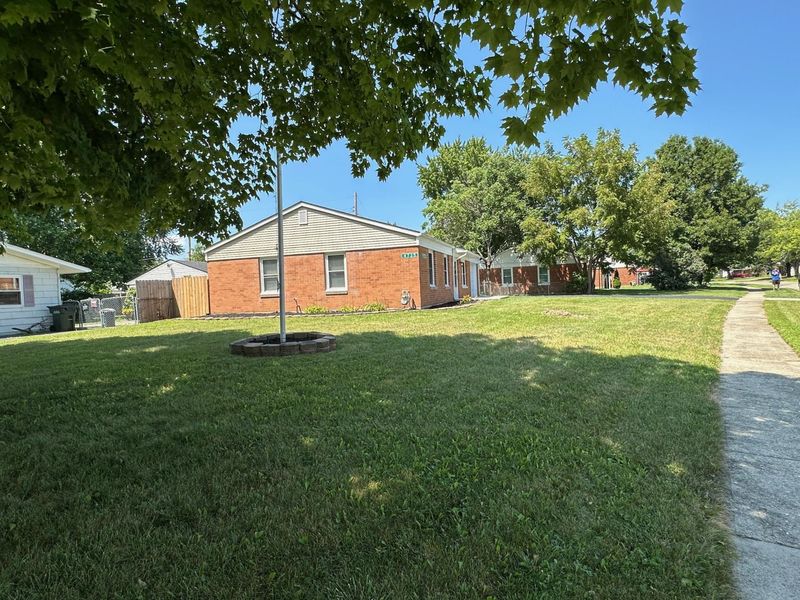 4735 Frost Avenue, Columbus, OH 43228 Photo 4