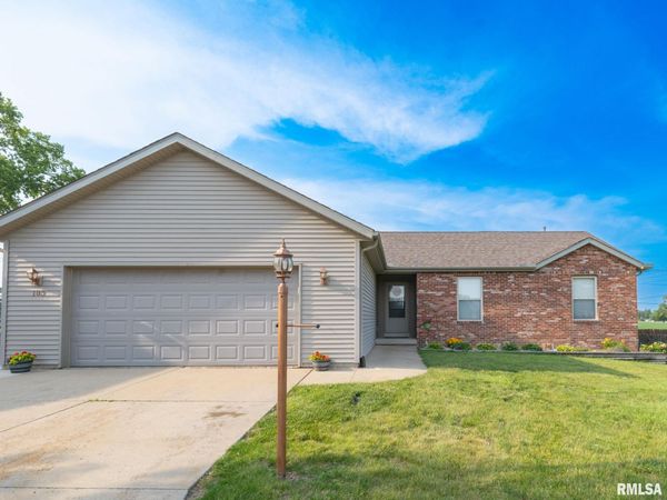103 Sandyshores Drive, Chillicothe, IL 61523