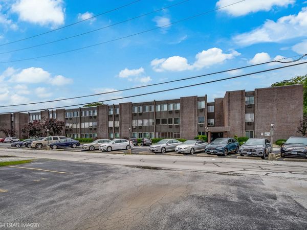 1117 Leavitt Avenue , Unit 110, Flossmoor, IL 60422