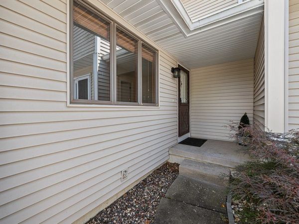 3283 Johnathan Avenue , Unit 3283, Bettendorf, IA 52722