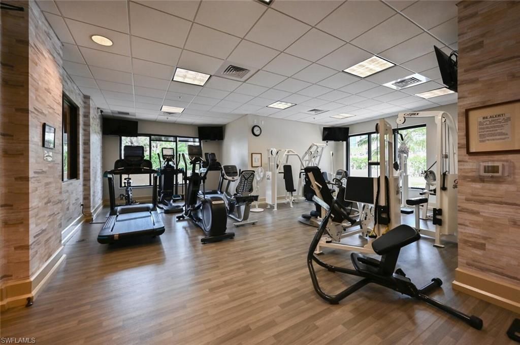 4551 Gulf Shore Blvd N, Unit 605, Naples, FL 34103 Photo