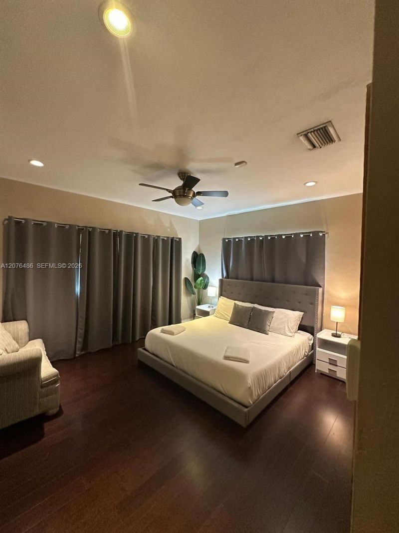 400 NE 2nd St, Pompano Beach, FL 33060 Photo