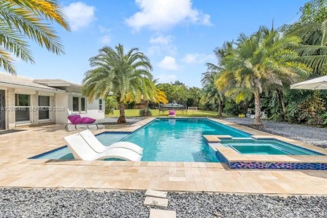 400 NE 2nd St, Pompano Beach, FL 33060 Photo