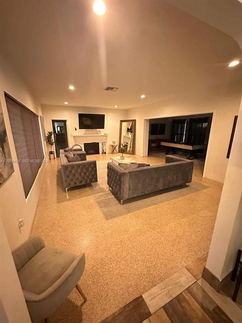 400 NE 2nd St, Pompano Beach, FL 33060 Photo