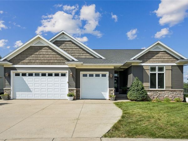 4617 Oak Creek Ct NE , Cedar Rapids, IA 52411
