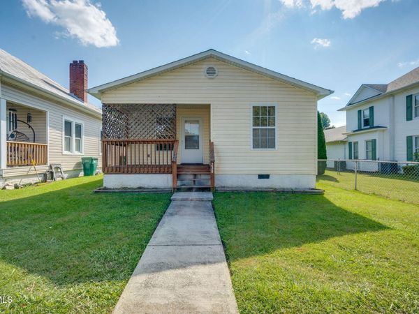 230 Opekiska Street, Erwin, TN 37650