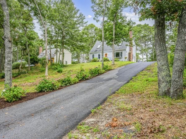 25 Cove Road, Forestdale, MA 02644