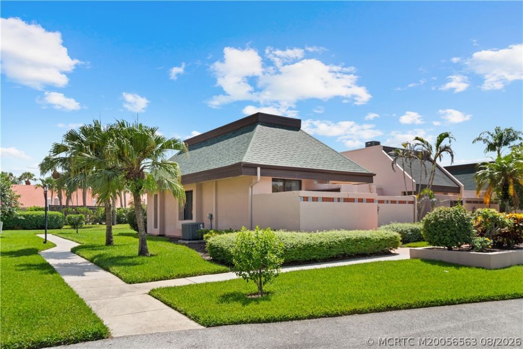 3319 SE La Prado Court, Port Saint Lucie, FL 34952 Photo