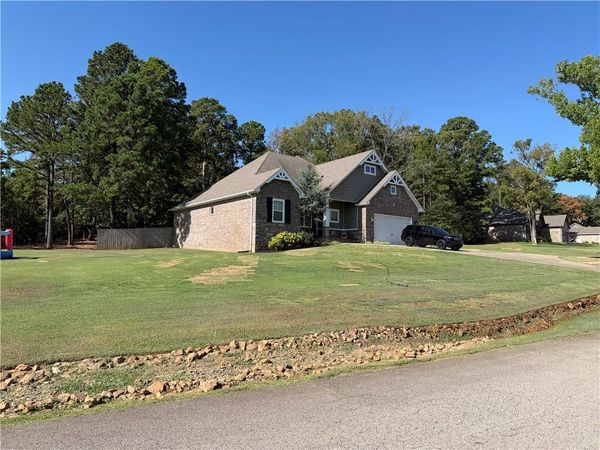 301 N Stone Mountain Circle , Alma, AR 72921