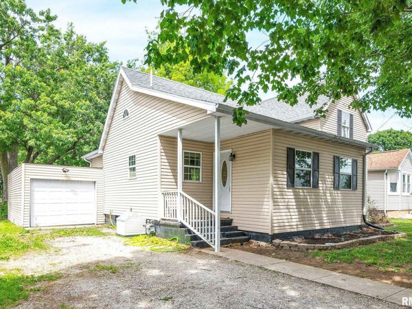 202 W 4TH Street, Wyanet, IL 61379