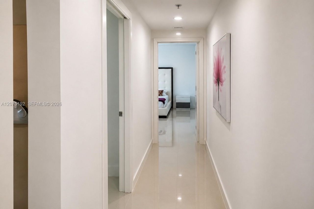 14951 Royal Oaks Ln, Unit 1601, North Miami, FL 33181 Photo