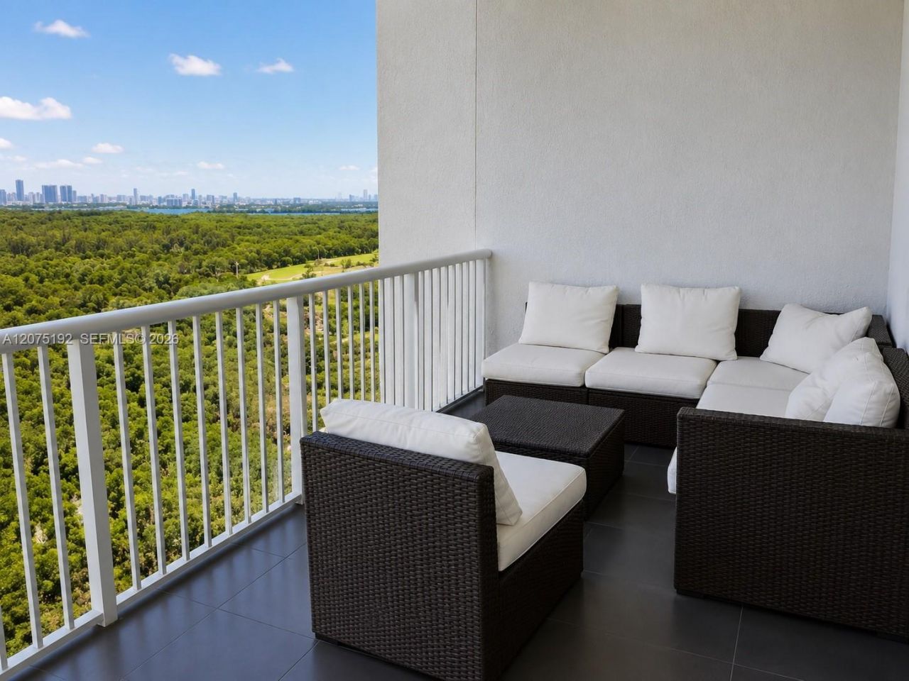 14951 Royal Oaks Ln, Unit 1601, North Miami, FL 33181 Photo