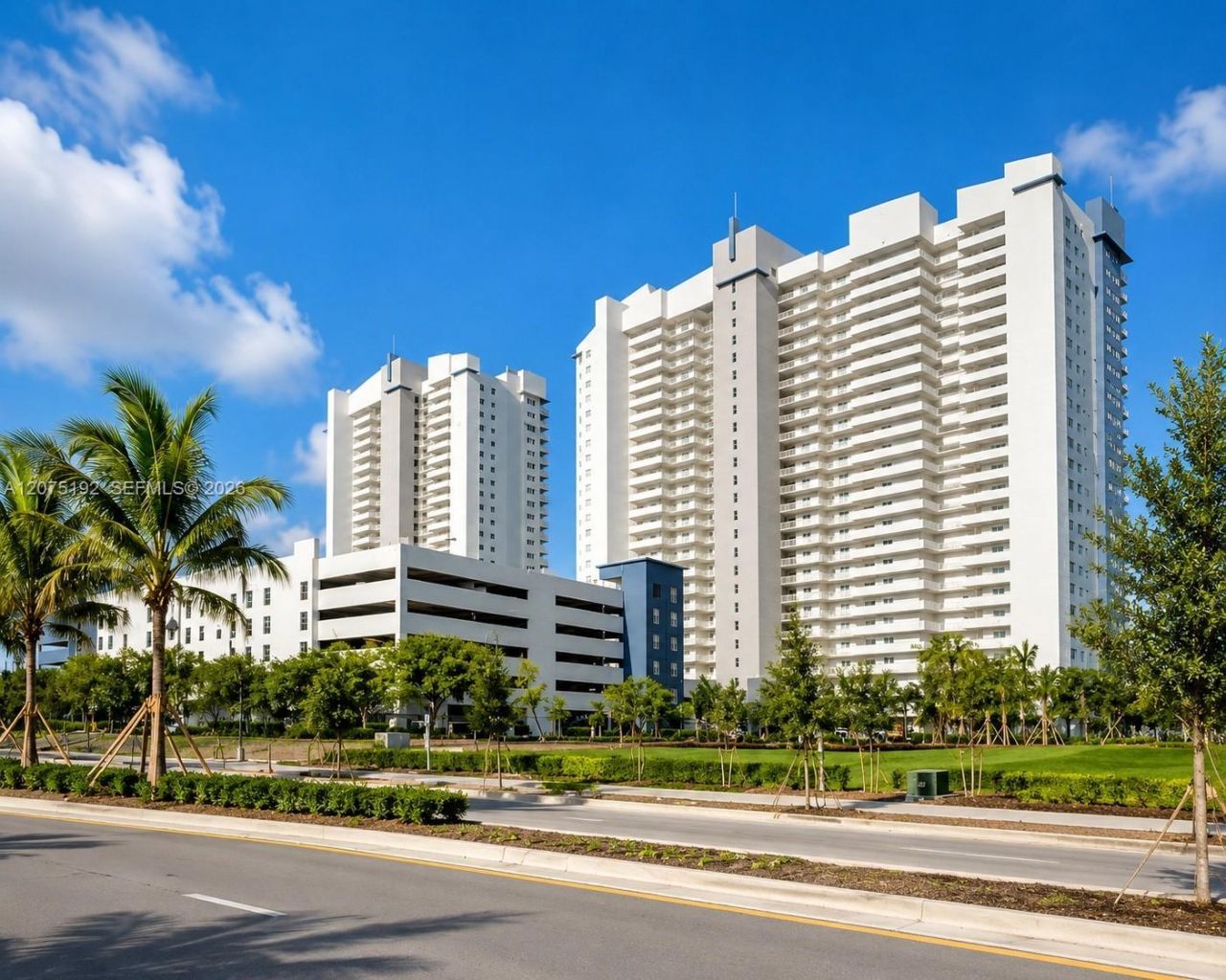 14951 Royal Oaks Ln, Unit 1601, North Miami, FL 33181 Photo