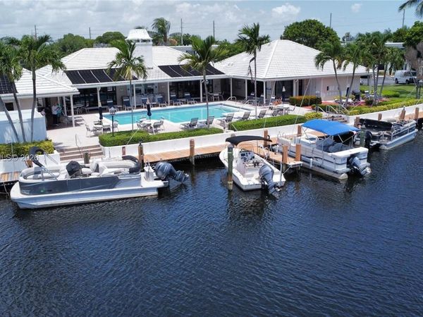160 Cypress Club Dr , Unit 608, Pompano Beach, FL 33060