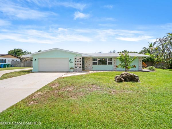 407 Banyan Way , Melbourne Beach, FL 32951