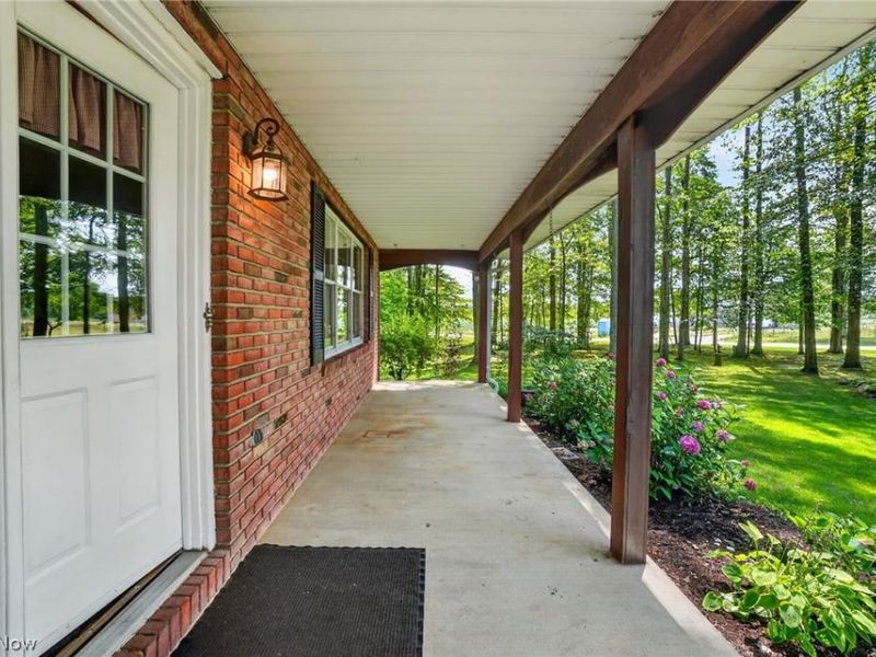 1020 Cornerwood Drive, Jefferson, OH 44047 Photo 4