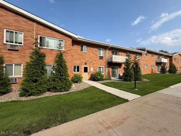 441 Tollis Parkway, Unit 255C, Broadview Heights, OH 44147