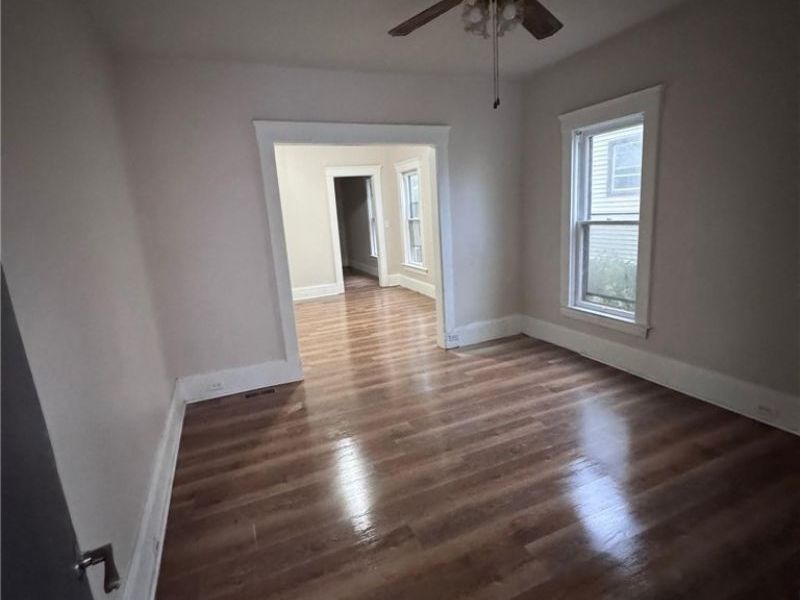 9521 Macon Avenue, Cleveland, OH 44102 Photo 2