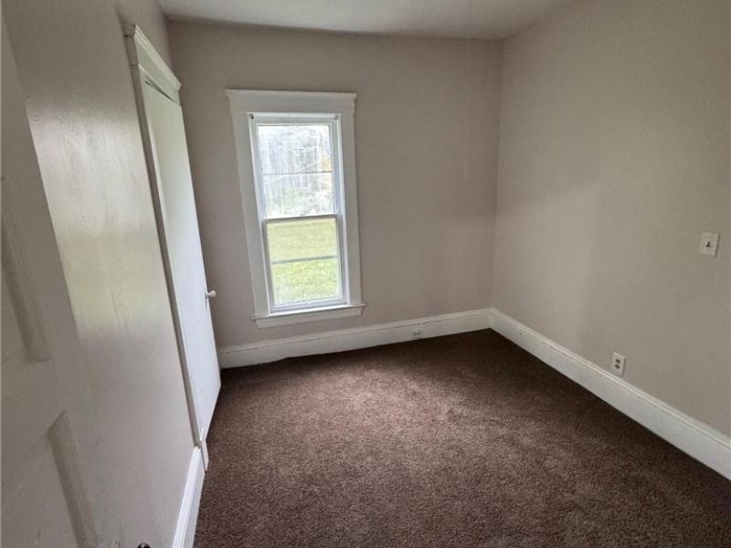 9521 Macon Avenue, Cleveland, OH 44102 Photo 6