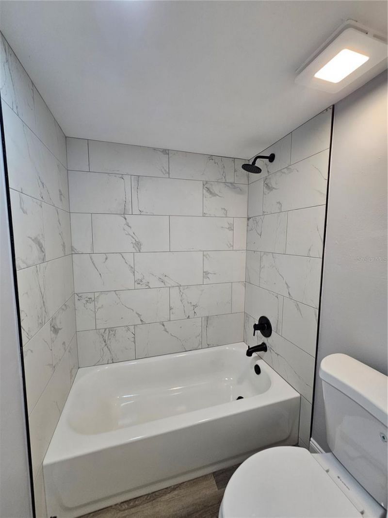 1720 Glenhouse Drive, Unit 328, Sarasota, FL 34231 Photo