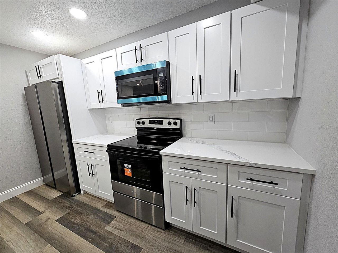1720 Glenhouse Drive, Unit 328, Sarasota, FL 34231 Photo