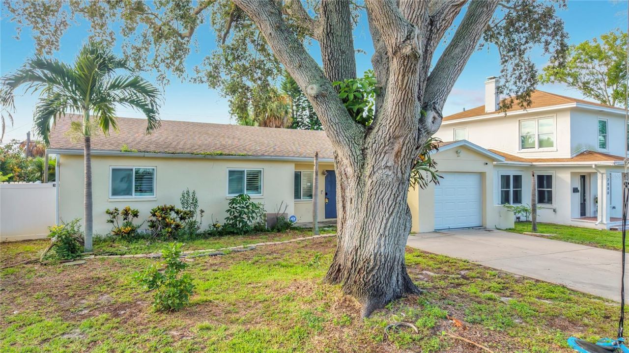2010 Bayou Grande Boulevard Ne, Saint Petersburg, FL 33703 Photo