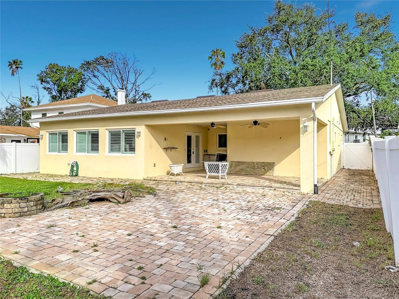 2010 Bayou Grande Boulevard Ne, Saint Petersburg, FL 33703 Photo