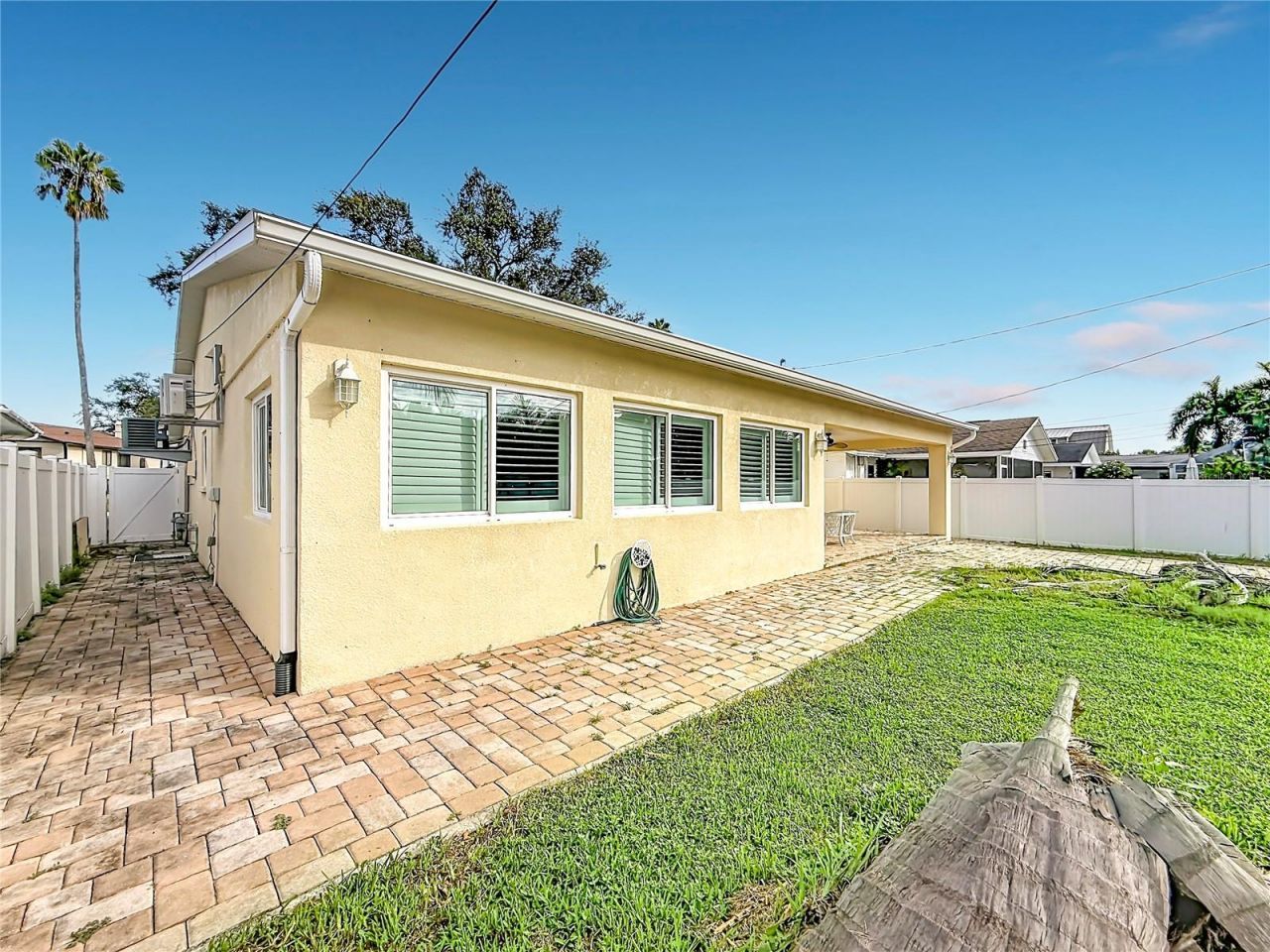 2010 Bayou Grande Boulevard Ne, Saint Petersburg, FL 33703 Photo