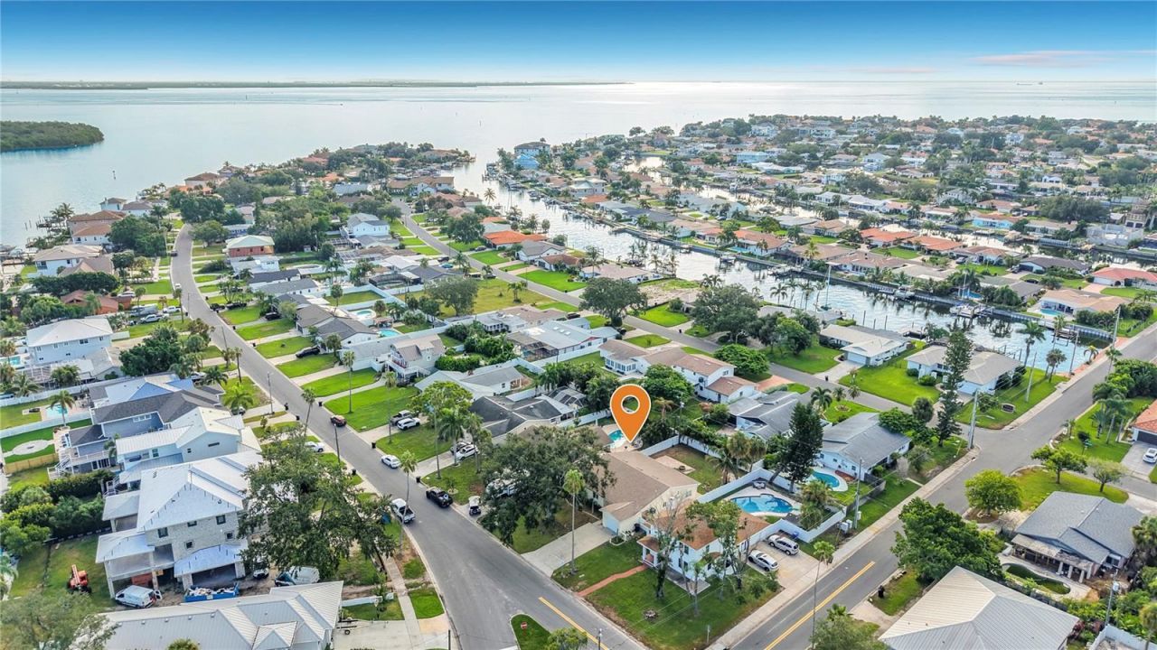 2010 Bayou Grande Boulevard Ne, Saint Petersburg, FL 33703 Photo